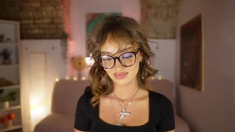 Clara smile online show from 25, 2, 2025