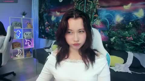 Snapshot of clarabenson chatting on 21, 10, 2025 clarabenson online show from 21, 10, 2025