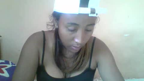 Clarah0123 online show from 28, 10, 2025