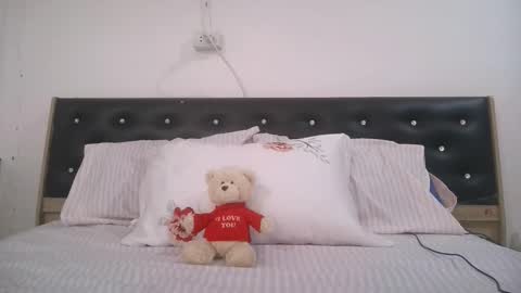 claralafontaine online show from 1, 4, 2026