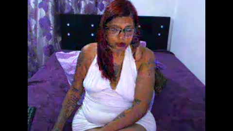 Snapshot of claudine_valencia chatting on 10, 5, 2026 claudine valencia online show from 10, 5, 2026