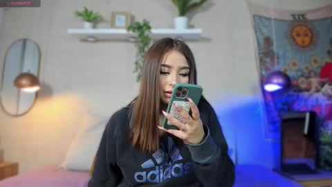 Snapshot of cleeo_brown chatting on 10, 9, 2025 Cleo online show from 10, 9, 2025