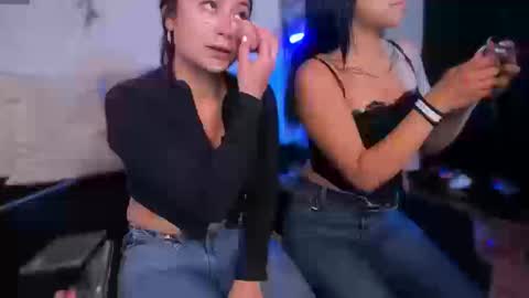 Snapshot of cleeo_brown chatting on 18, 9, 2025 Cleo online show from 18, 9, 2025