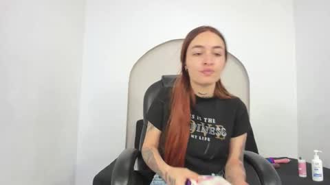 Cloe  online show from 21, 12, 2025