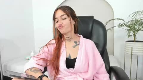 Cloe  online show from 5, 1, 2026