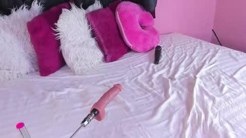 Cloe Bridgee online show from 7, 2, 2026