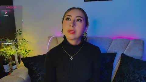 cloe_martinezz_ online show from 8, 5, 2026