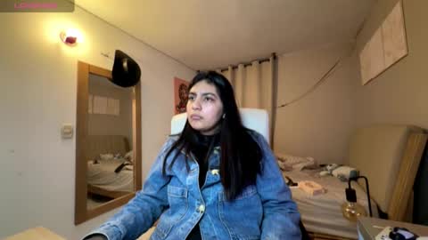 cloe small online show from 13, 2, 2026