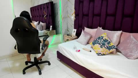 Cloe online show from 21, 10, 2025