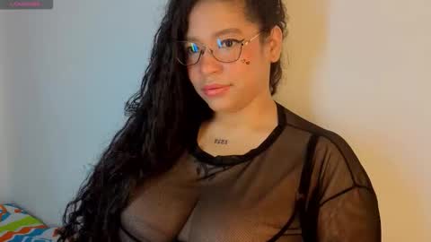 Snapshot of cloebunny_ chatting on 10, 2, 2026 Cloe Bunny online show from 10, 2, 2026