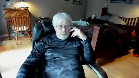 Snapshot of cloudalert62 chatting on 9, 3, 2025 cloudalert62 online show from 9, 3, 2025