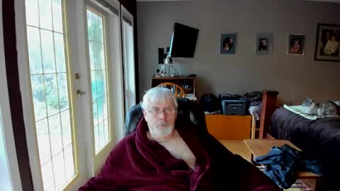 Snapshot of cloudalert62 chatting on 19, 11, 2025 cloudalert62 online show from 19, 11, 2025