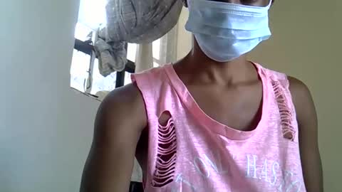 Snapshot of cloudy_bella chatting on 10, 4, 2026 Ella online show from 10, 4, 2026