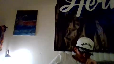Snapshot of cloudyydayzz chatting on 28, 2, 2026 tallhungandcloudy online show from 28, 2, 2026