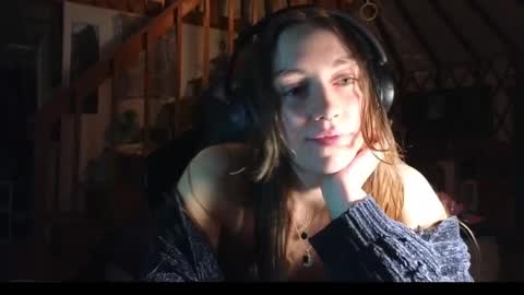 Clover online show from 23, 1, 2025