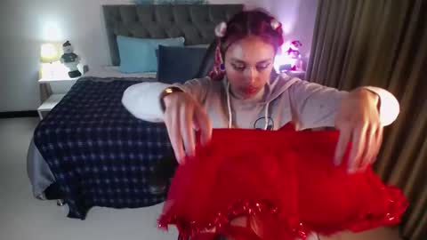 emely dolce online show from 24, 12, 2024