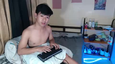 clyde_twinkx online show from 13, 5, 2026