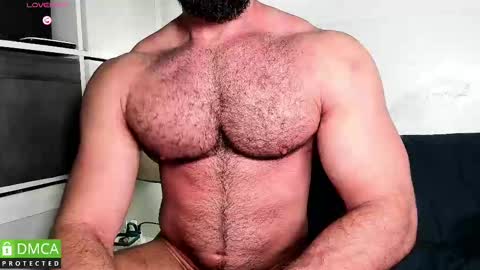 MUSCLE STUD online show from 5, 3, 2025