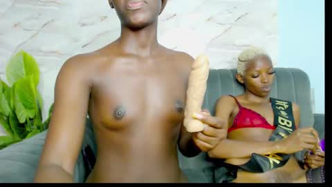 Snapshot of cocoakitty1 chatting on 23, 9, 2025 daniella online show from 23, 9, 2025