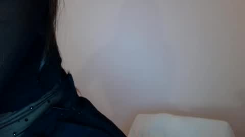 Snapshot of cocoberry1 chatting on 27, 11, 2025 cocoberry1 online show from 27, 11, 2025