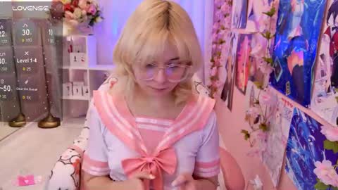 Mia online show from 23, 9, 2025