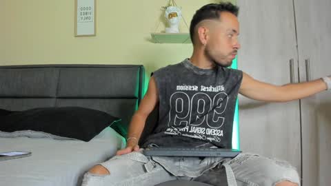 Snapshot of codyluke_ chatting on 12, 1, 2025 Cody Luke online show from 12, 1, 2025