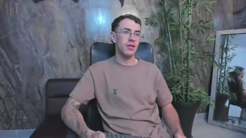 Cody Walker online show from 16, 4, 2026