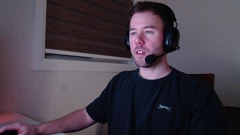 c o f f e e l o u n g e online show from 21, 1, 2025