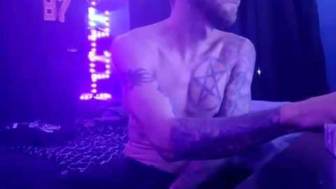 Snapshot of colevan2390 chatting on 17, 11, 2025 colevan2390 online show from 17, 11, 2025