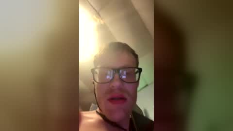 Snapshot of collegetwink15 chatting on 21, 7, 2026 SubBlonde online show from 21, 7, 2026