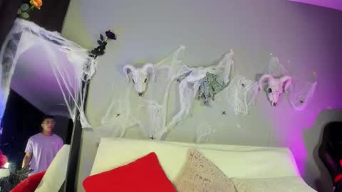 colstorw_ online show from 24, 10, 2025