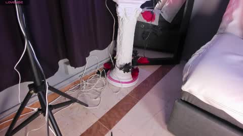 colstorw_ online show from 27, 10, 2025