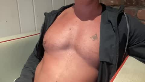 Snapshot of comfides1 chatting on 2, 1, 2025 comfides1 online show from 2, 1, 2025