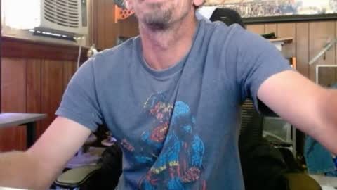 Nelson or ComicKing and sometime Peachy143 online show from 19, 6, 2026