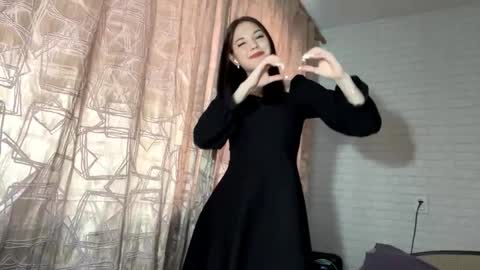 Bella  online show from 8, 10, 2025