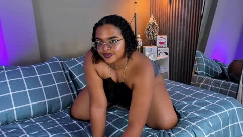 conielaurenth online show from 27, 12, 2024