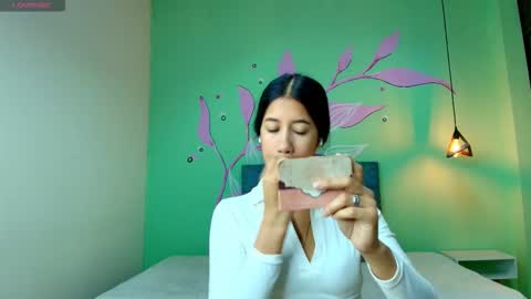 C O N N I E online show from 19, 10, 2025