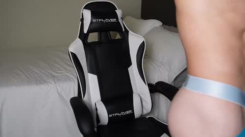 Connor Hart online show from 17, 2, 2025