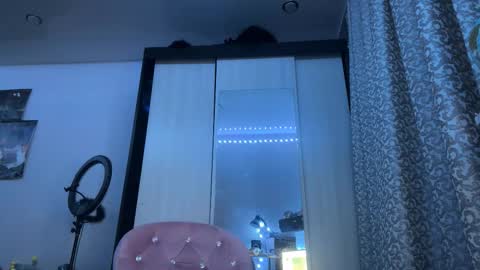 Snapshot of constancefeusier chatting on 14, 12, 2025 Isabella online show from 14, 12, 2025