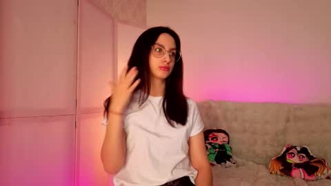 coochyy online show from 7, 10, 2025