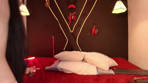 cookie_bit_ online show from 6, 2, 2026