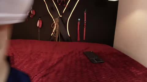 cookie_bit_ online show from 15, 4, 2026