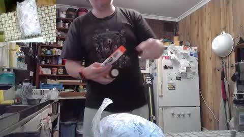 Snapshot of cookieliquor chatting on 19, 9, 2025 Cookie - I do cooking streams occasionally. Next stream  online show from 19, 9, 2025