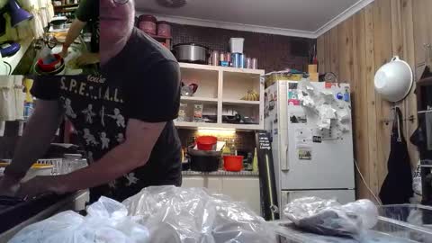 Snapshot of cookieliquor chatting on 30, 9, 2025 Cookie - I do cooking streams occasionally. Next stream  online show from 30, 9, 2025