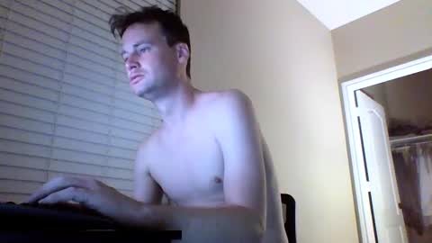 cooldude122222 online show from 5, 12, 2024