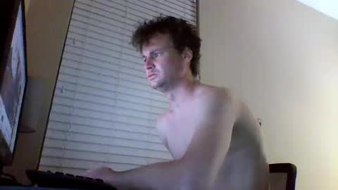 cooldude122222 online show from 5, 3, 2025