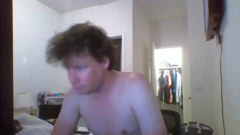 cooldude122222 online show from 28, 9, 2025