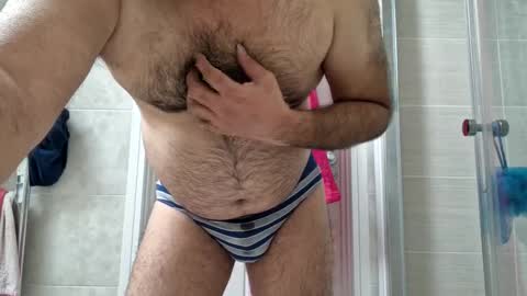 Snapshot of coolube1 chatting on 8, 10, 2025 coolube1 online show from 8, 10, 2025