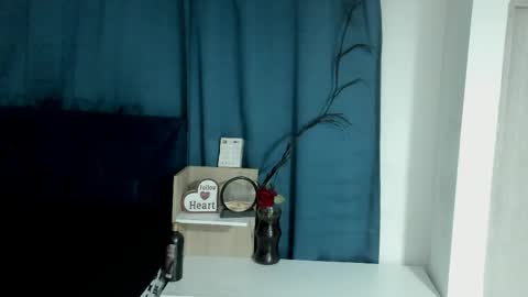 Snapshot of coreyglover chatting on 24, 4, 2026 CoreyGlover online show from 24, 4, 2026