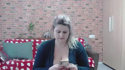 Snapshot of corymilf chatting on 4, 3, 2025 Elisa online show from 4, 3, 2025